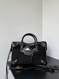 Classic and complex modern style handbag