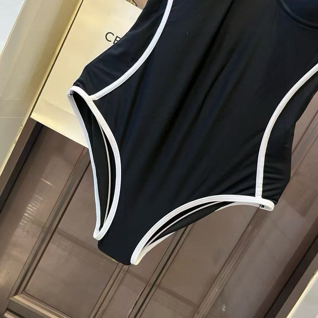 New one-piece swimsuit