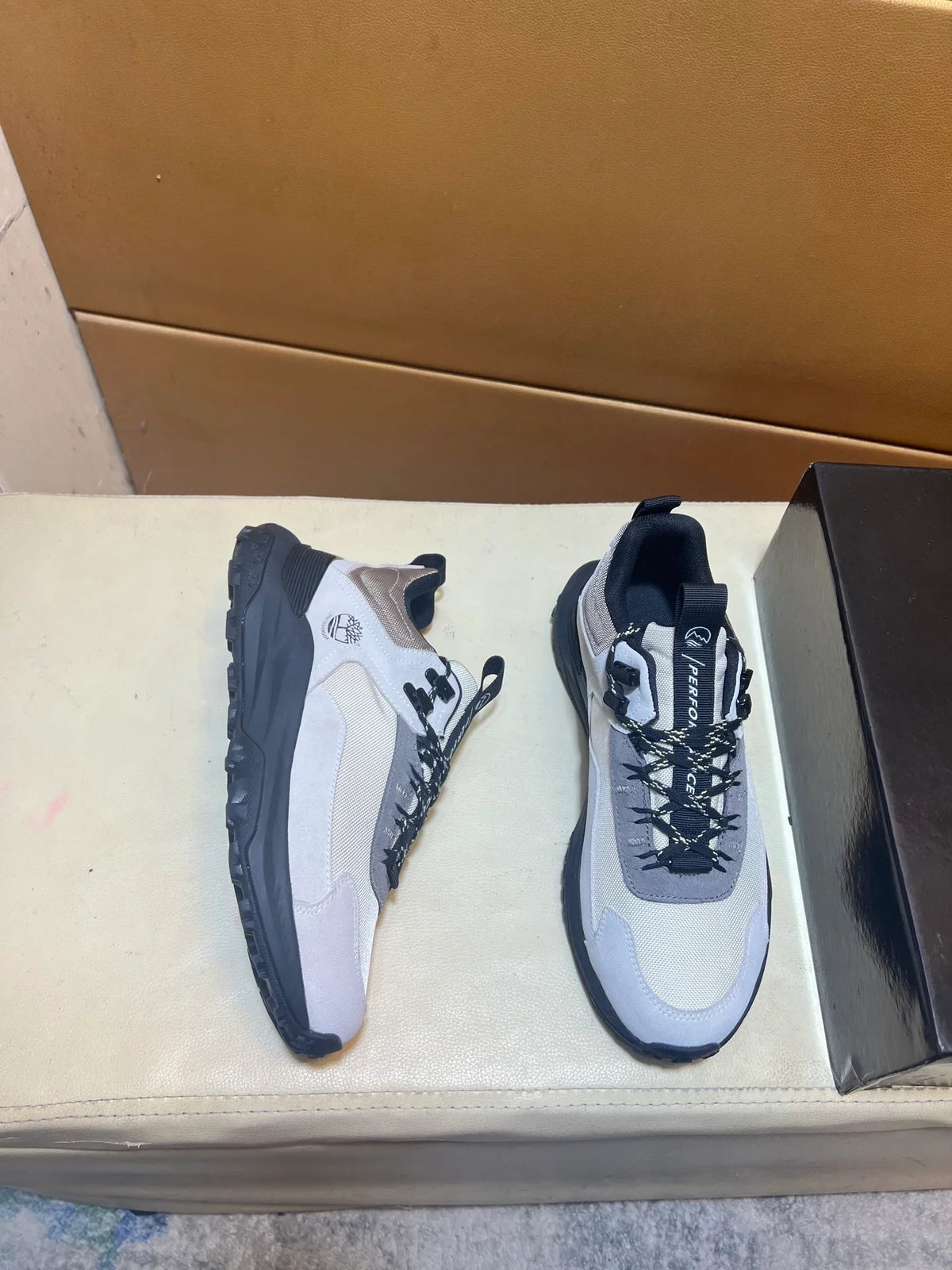 Low cut outdoor casual shoes