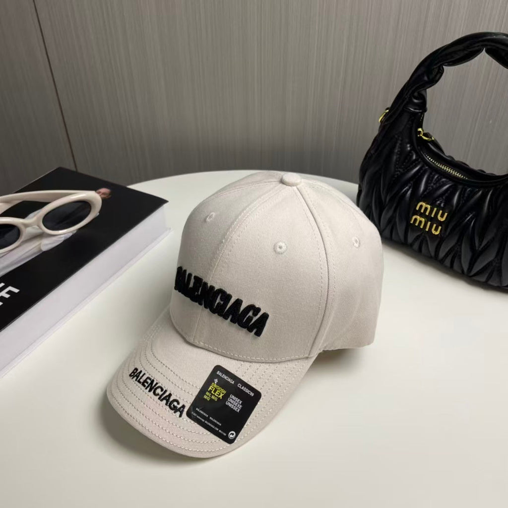 Embroidered letter new baseball cap