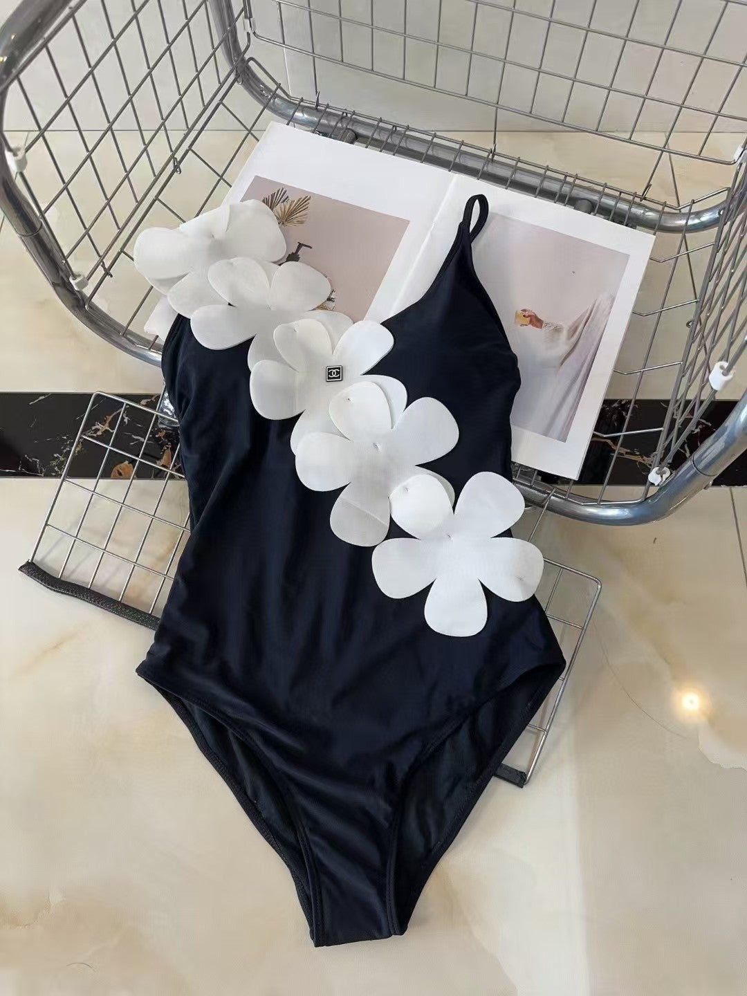 Hot selling flower suspender swimsuit