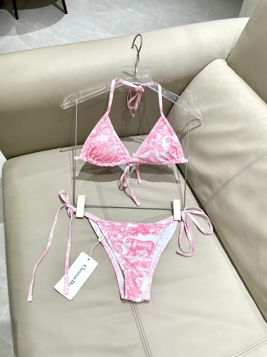 New three piece printed swimsuit