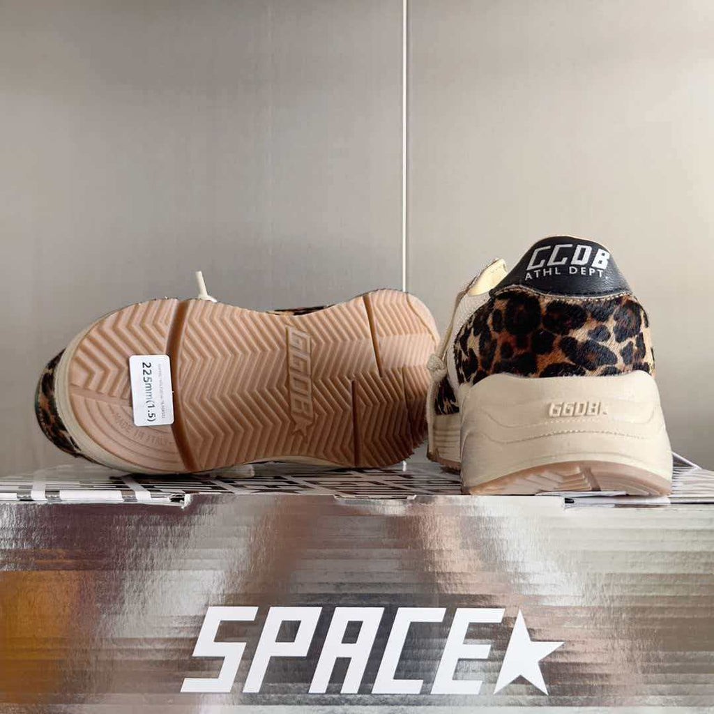 Retro vintage star casual sports shoes, skateboard shoes, small dirty shoes