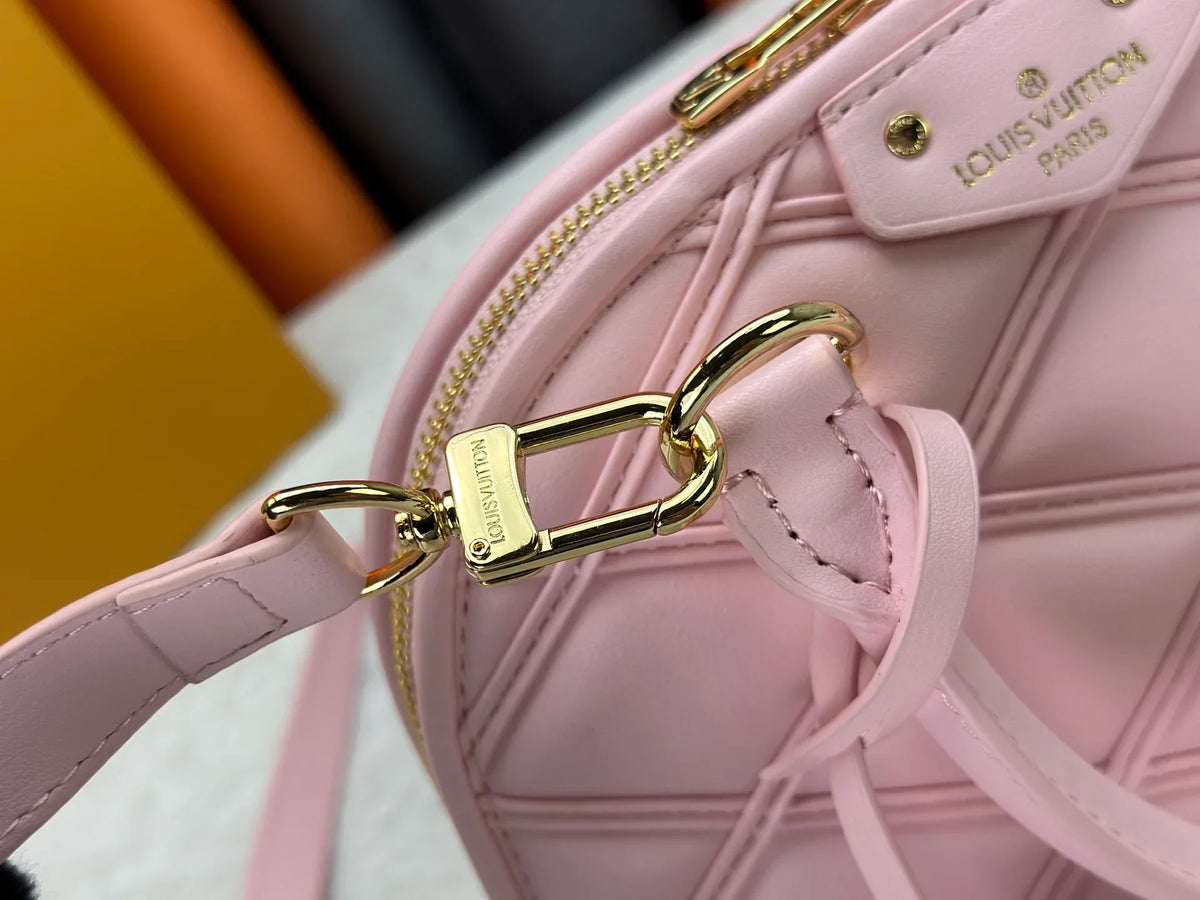 Classic Alma handbag