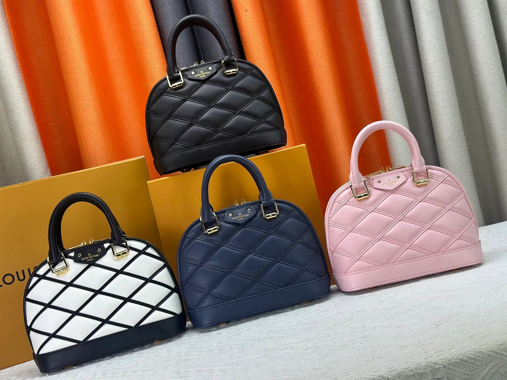 Classic Alma handbag