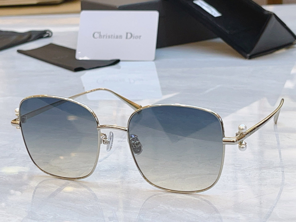 Metal framed sunglasses