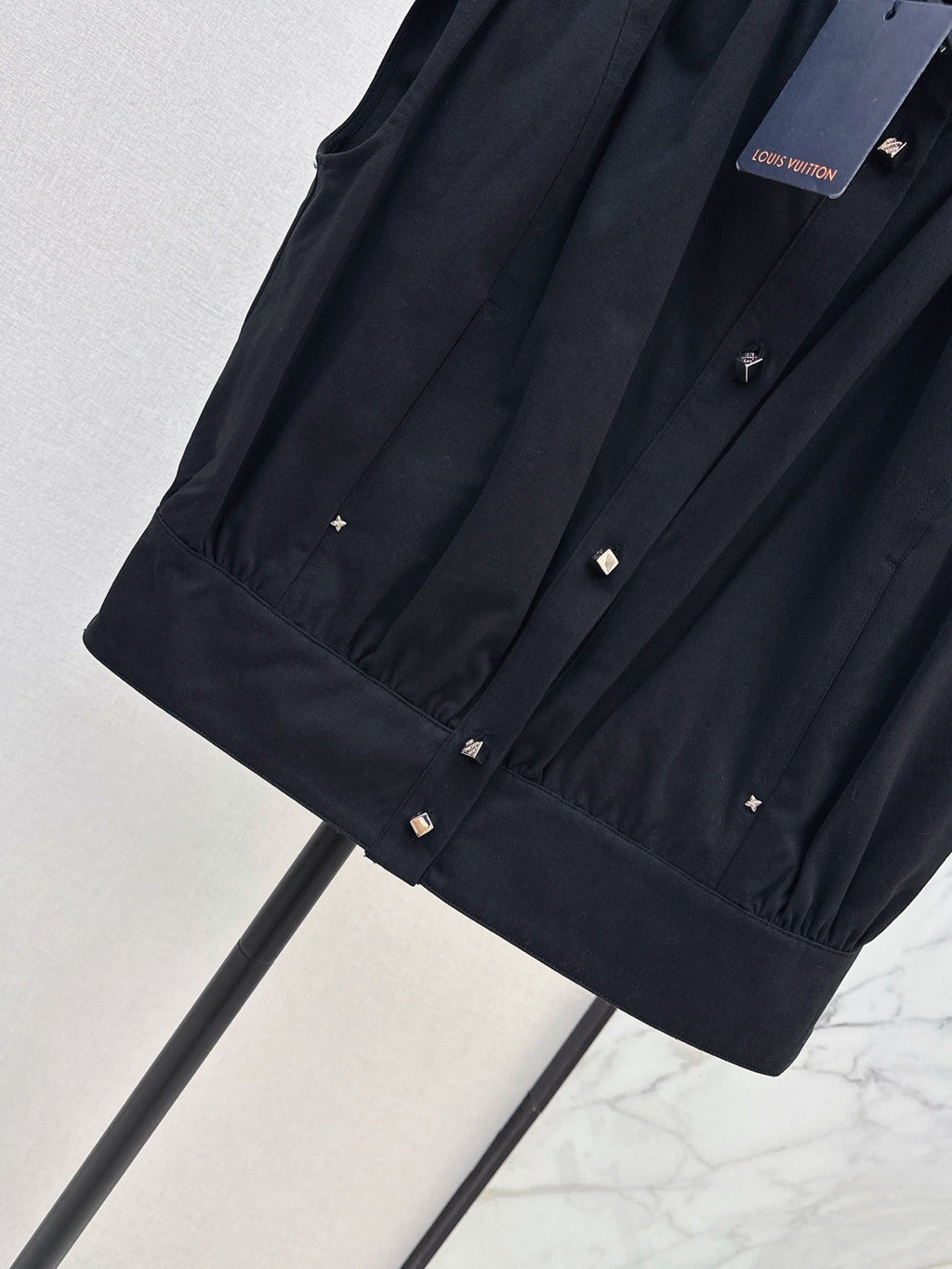Louis Vuitton / 26 Early Autumn New Vest