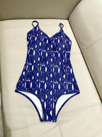New one-piece swimsuit 👙