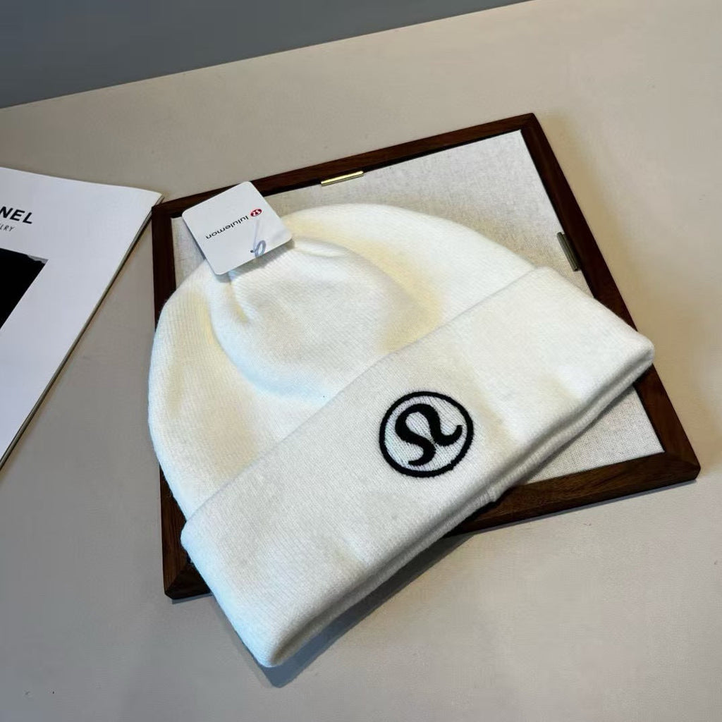 New woolen hat