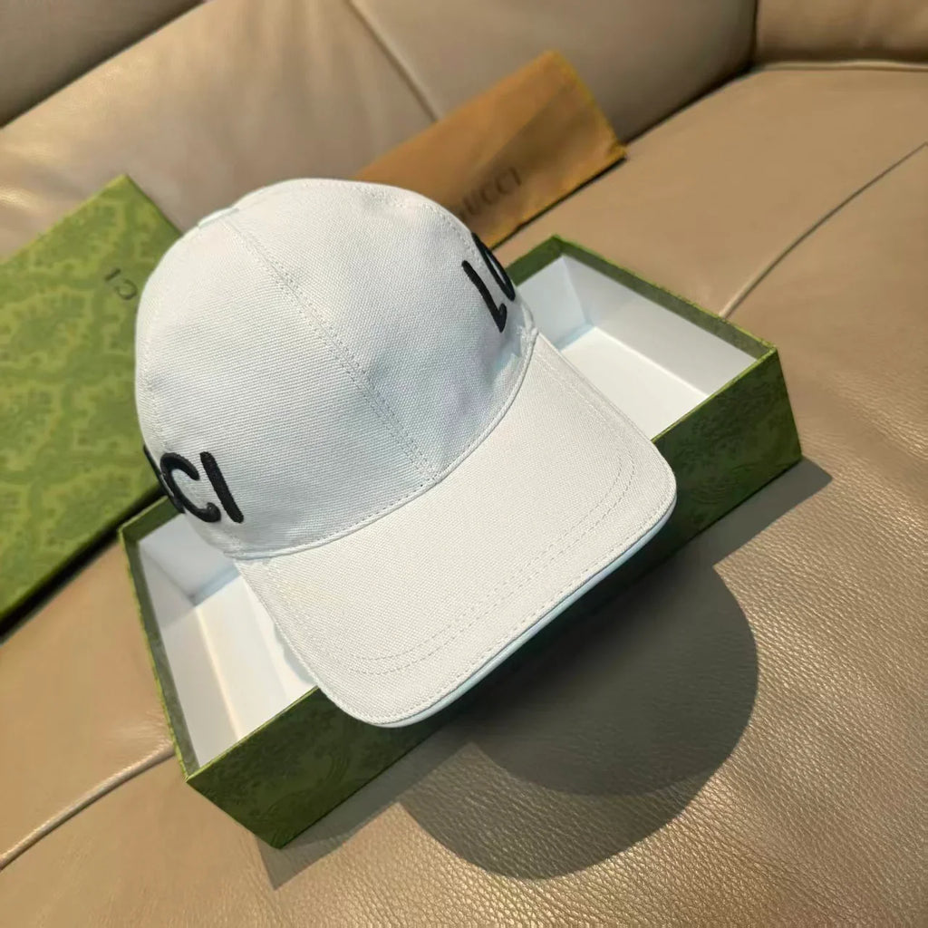 New letter embroidered baseball cap
