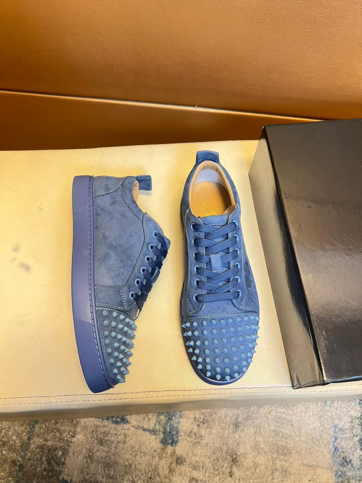 New men's shoes