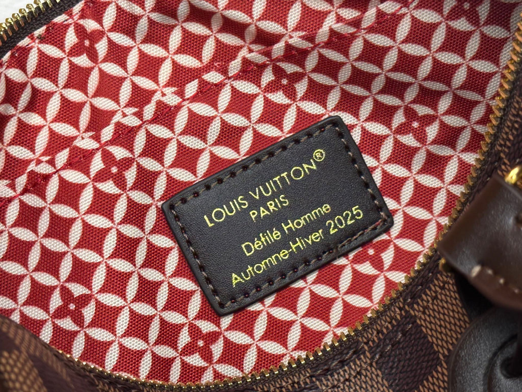 messenger bag