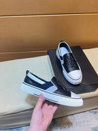 Modern style sports men's shoes