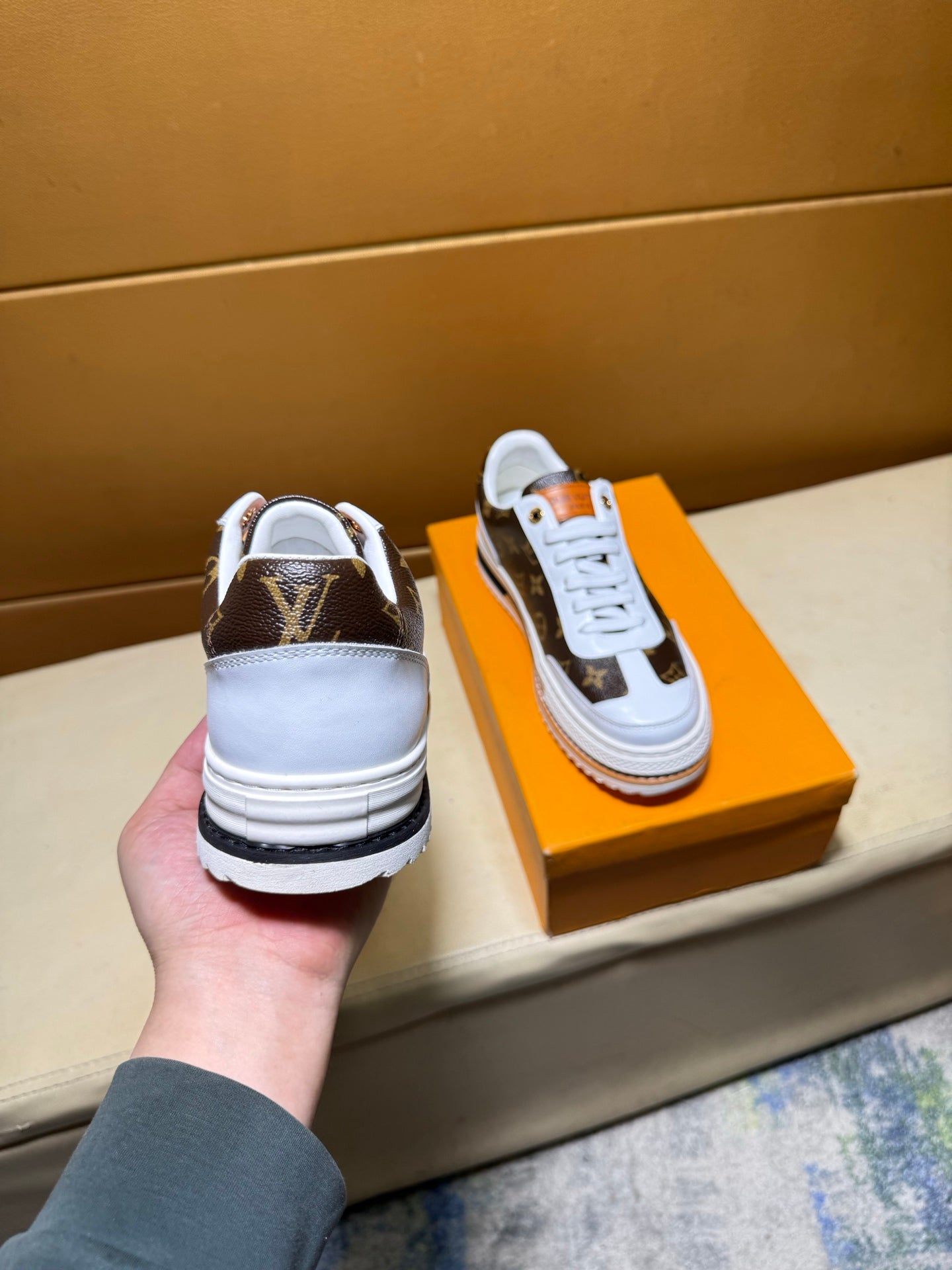 🏃 Casual shoes are a must-have for trendy men