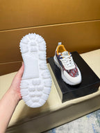 🏃 Casual shoes are a must-have for trendy men