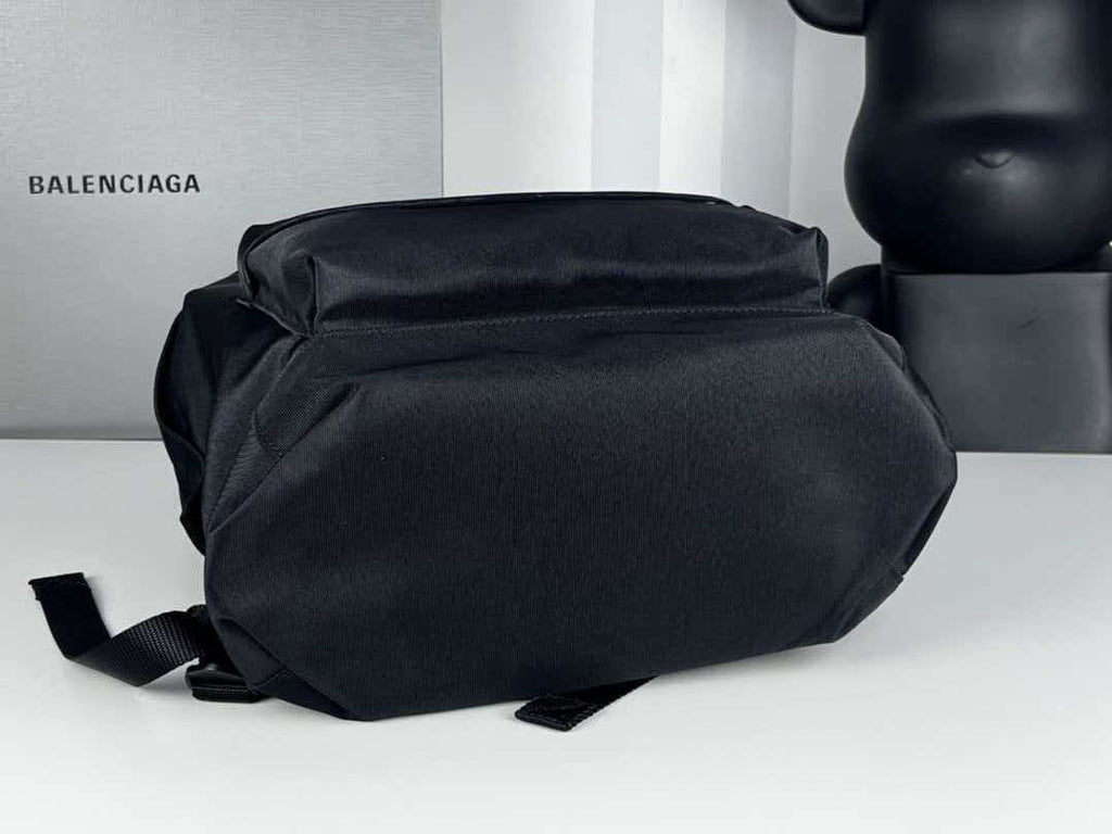 Street style minimalist trendy backpack