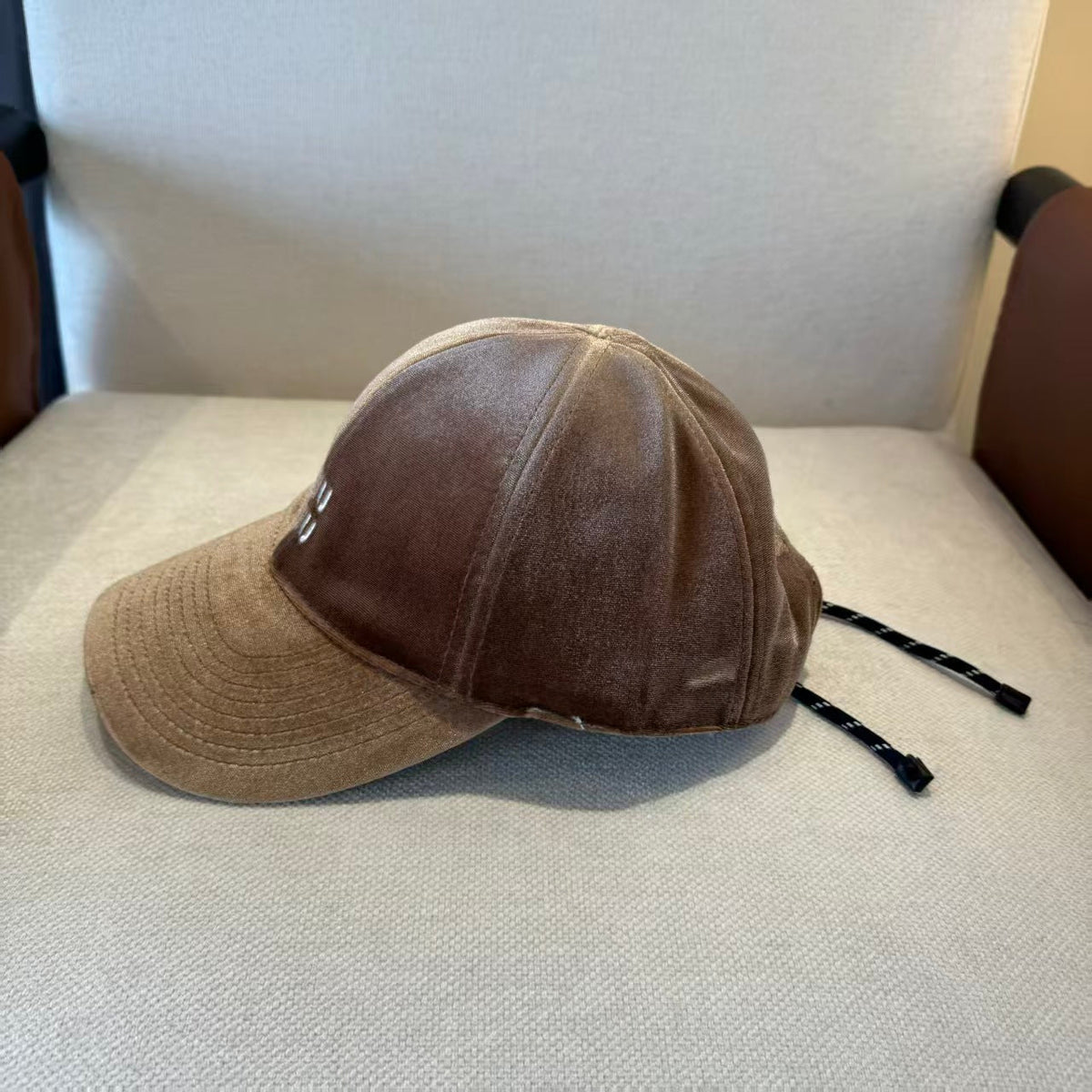 Hot selling embroidered baseball cap