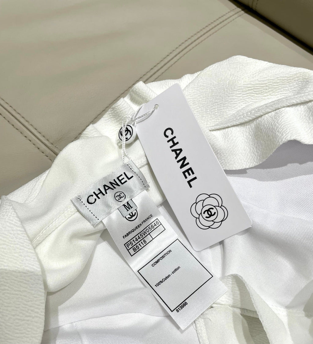 25 Summer new temperament swimsuit + skirt