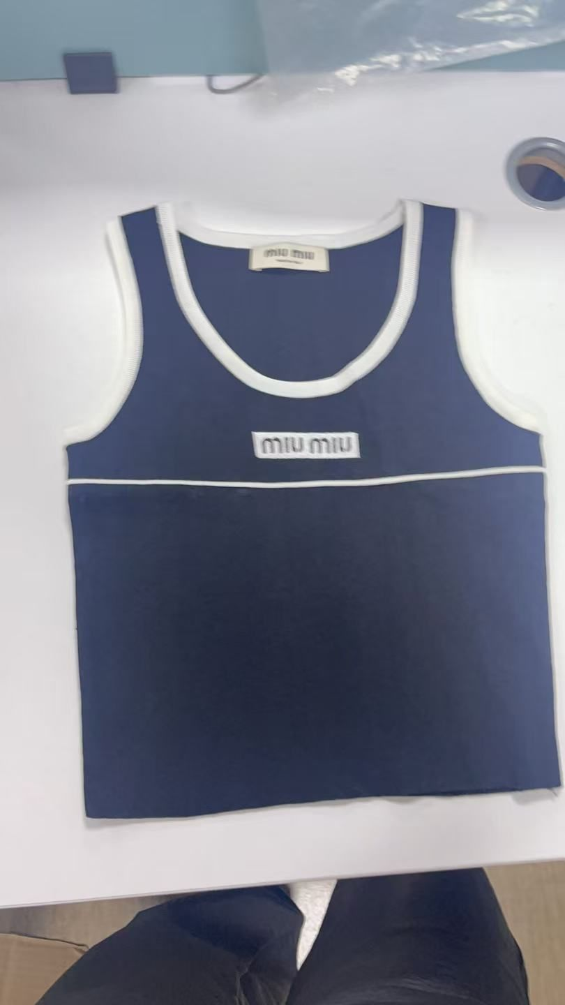 Knit vest（size:F）