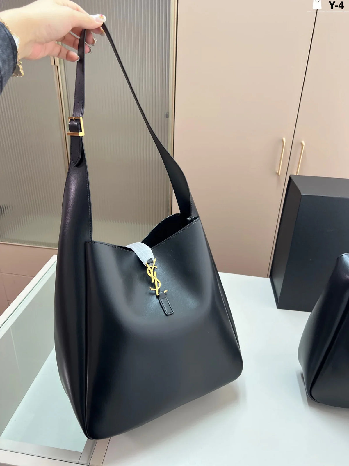 Elegant and independent temperament bag