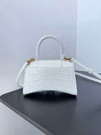 Crocodile patterned white gold buckle shoulder bag