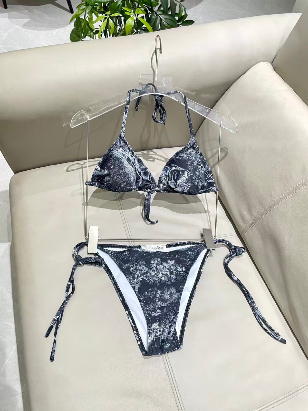New three piece printed swimsuit