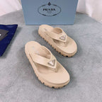 Latest couple style clamp slippers
