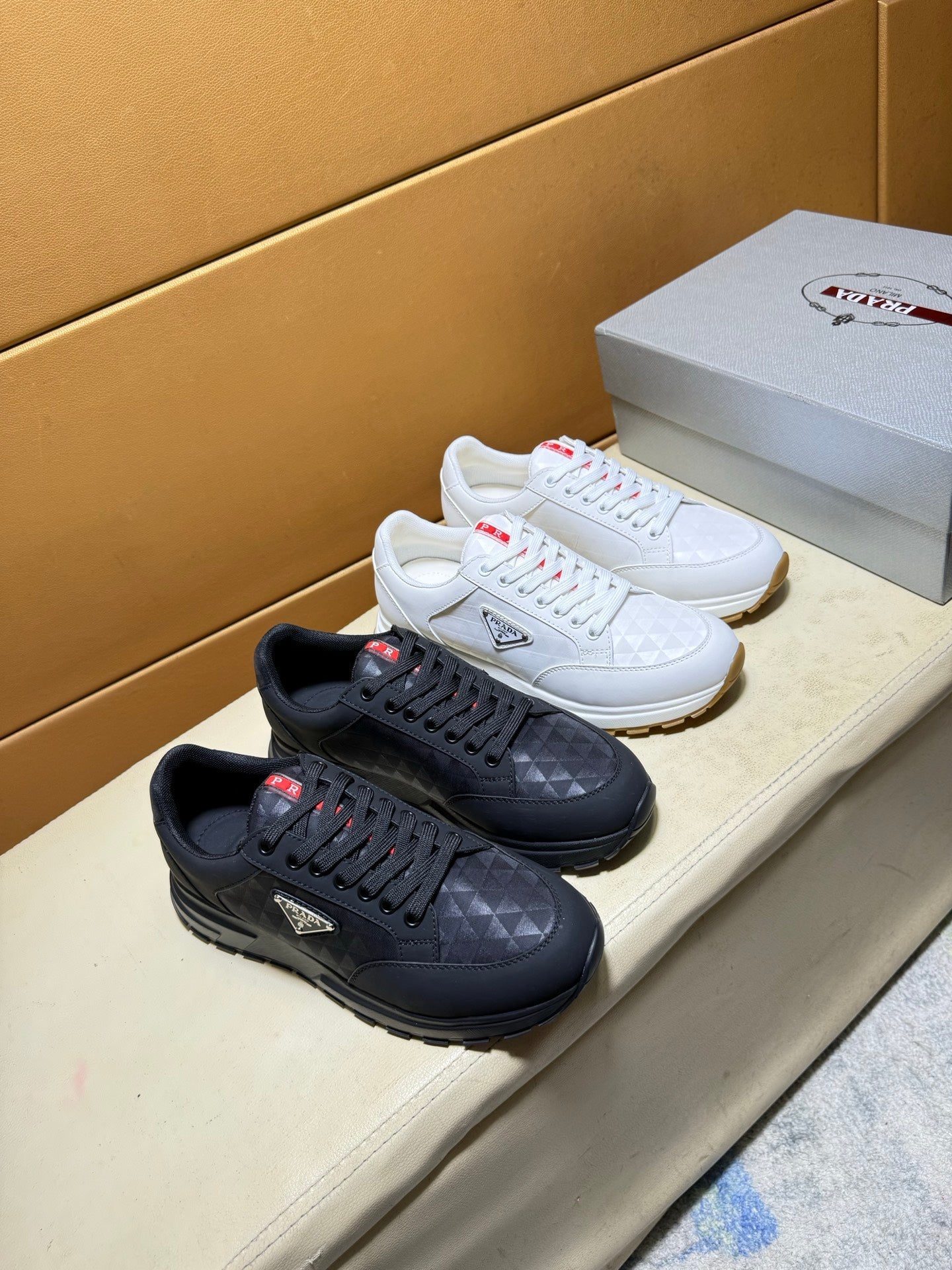 Silk calf leather shoes