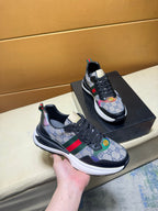 Unique modern style sports shoes