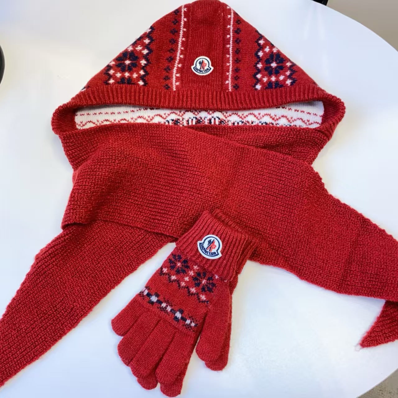 New Classic Scarf Hat Glove Set