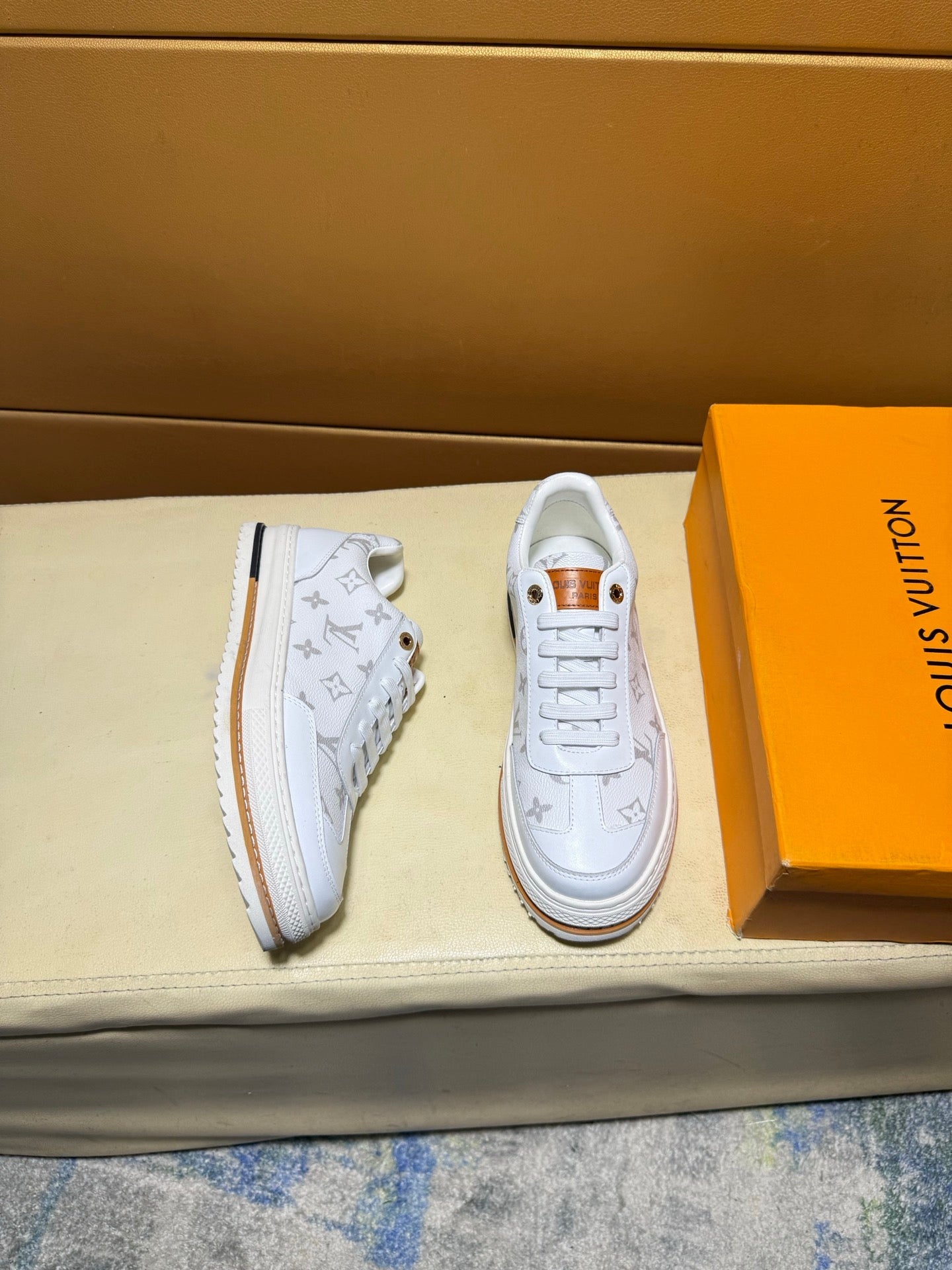 🏃 Casual shoes are a must-have for trendy men