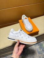 🏃 Casual shoes are a must-have for trendy men