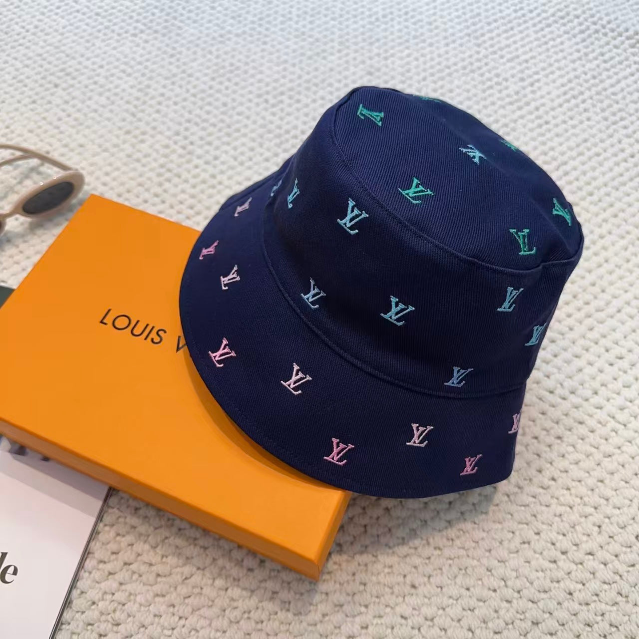 New double-sided embroidered fisherman hat
