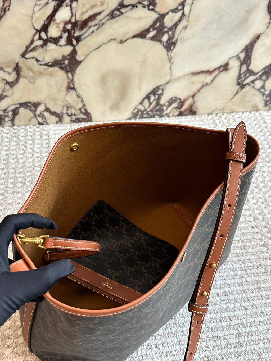Square buckle cover mailman bag