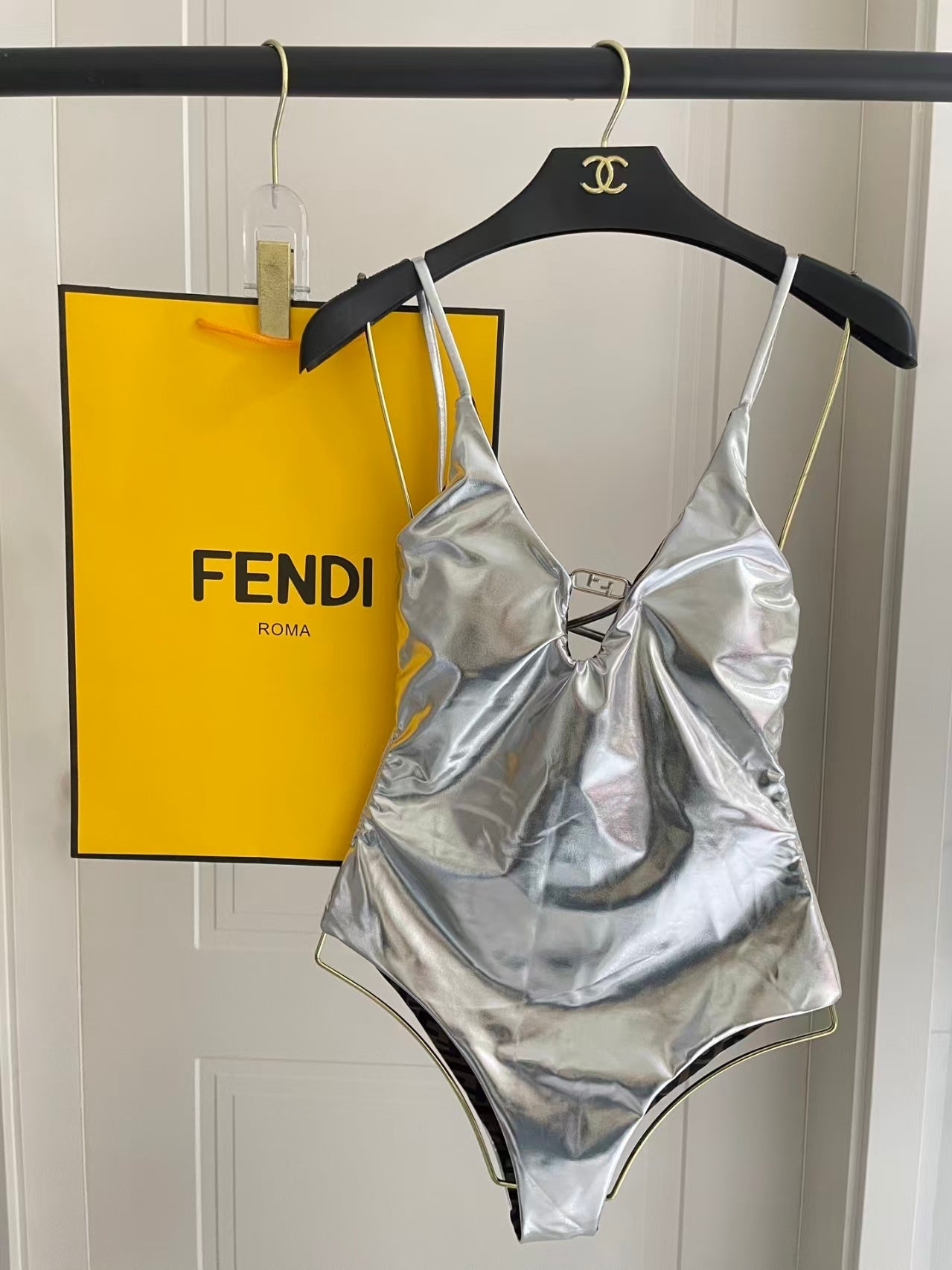 New one-piece camisole swimsuit