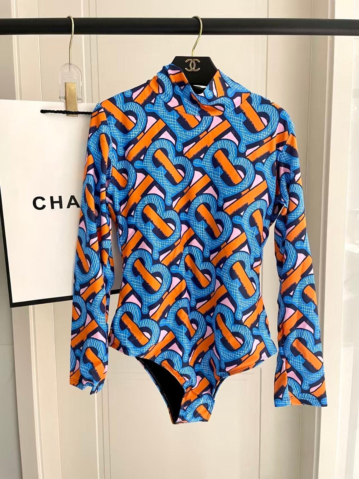 New one-piece sunscreen swimsuit