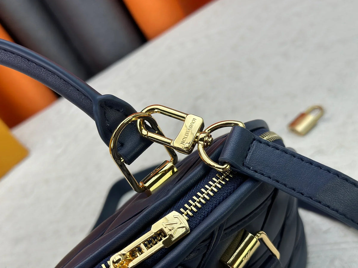 Classic Alma handbag