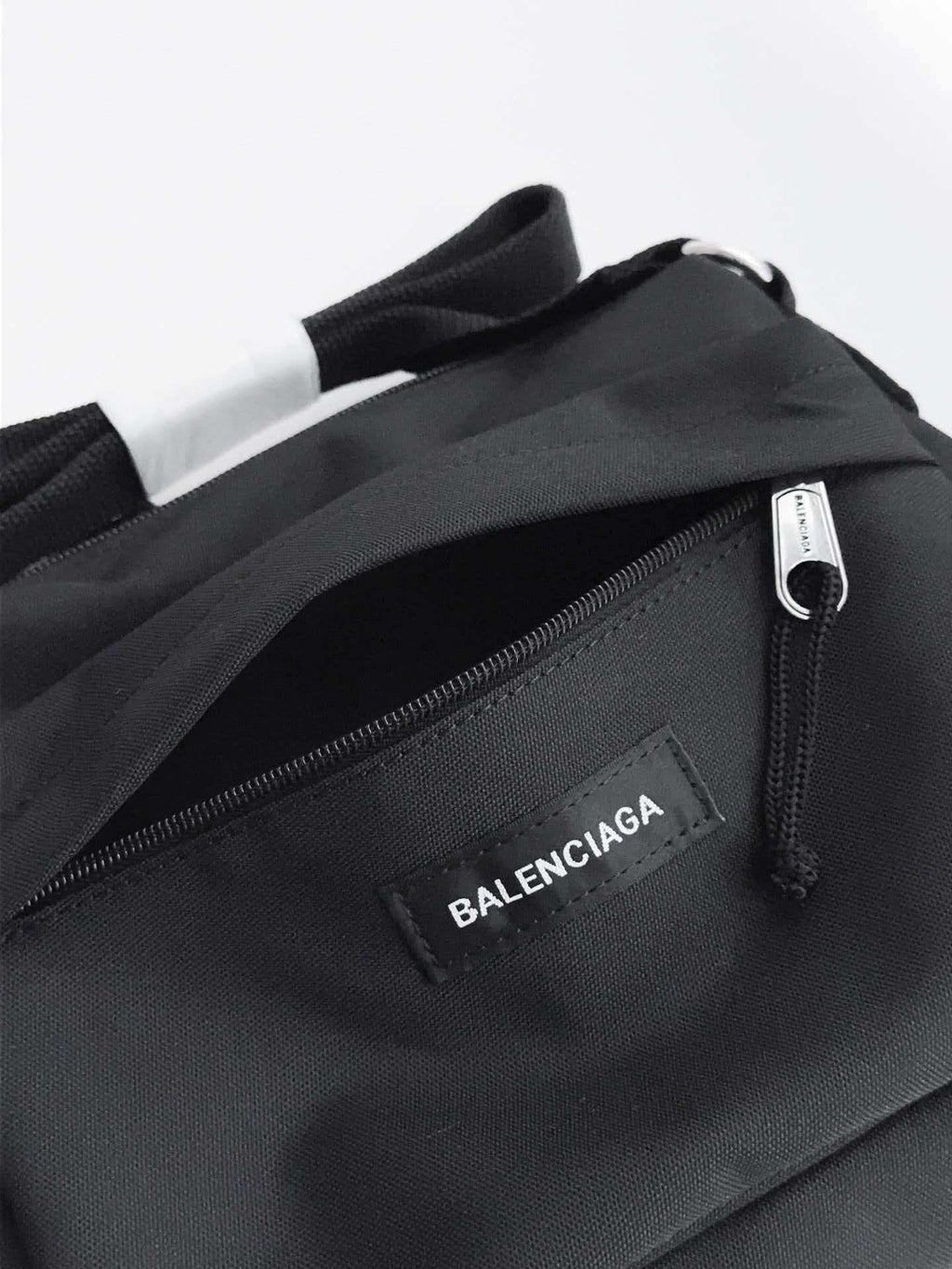 Black recycled nylon shoulder bag armpit bag