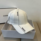 New fashionable baseball cap