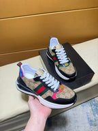 Unique modern style sports shoes
