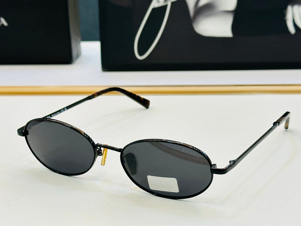 Personalized and fashionable oval sunglasses