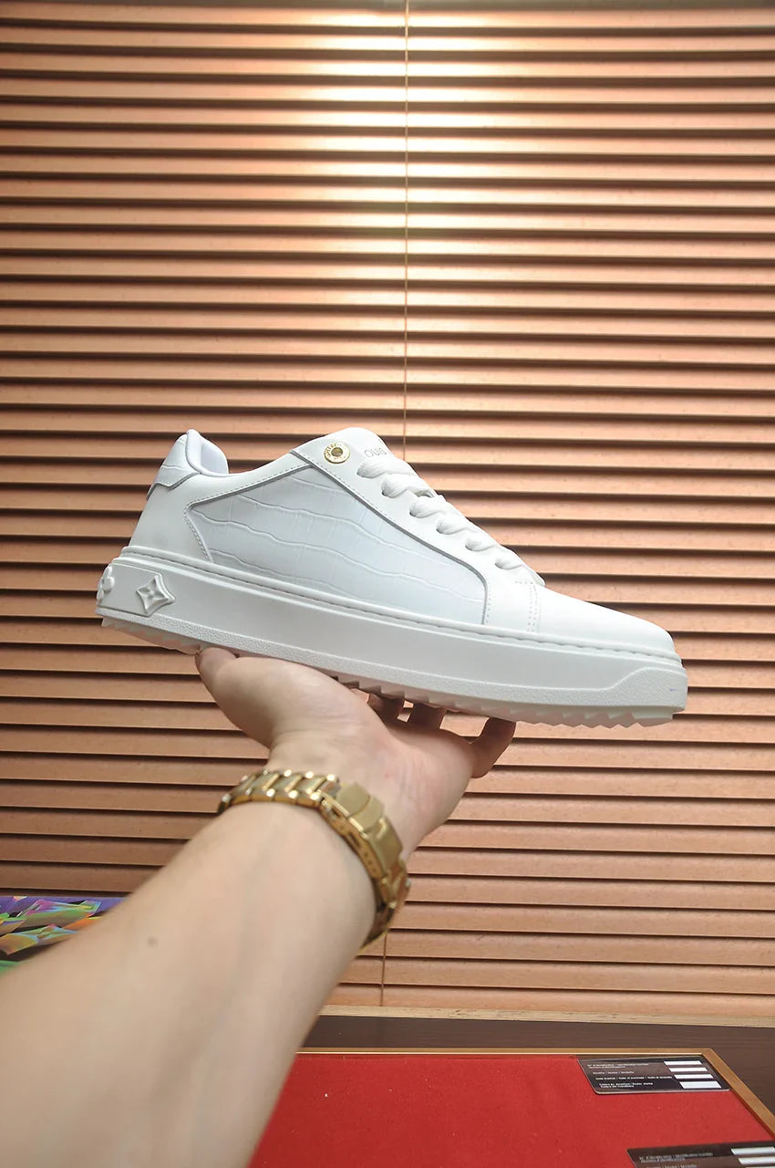 Classic trendy shoes for men