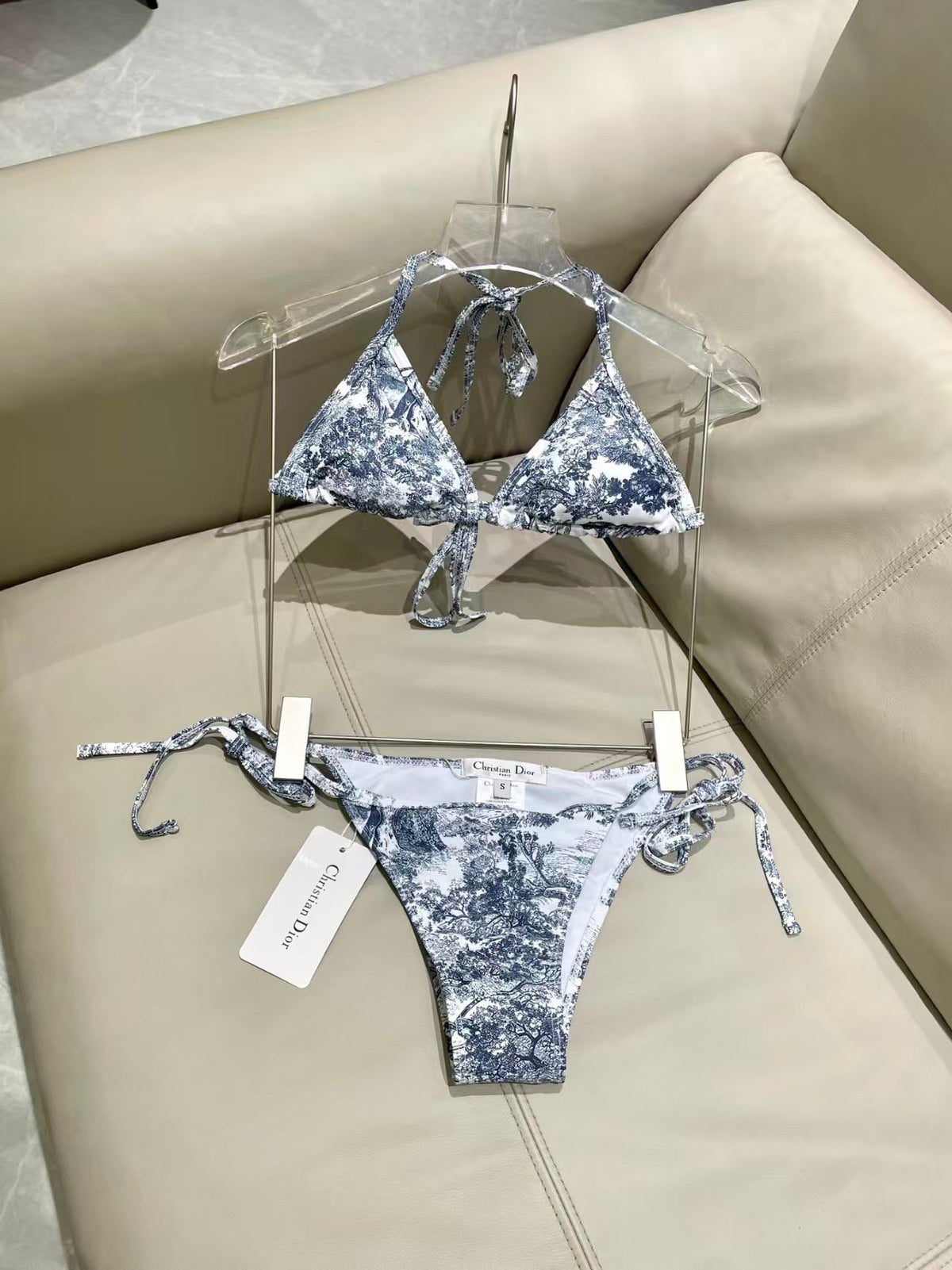 New three piece printed swimsuit