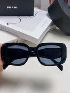 Retro inverted triangle logo sunglasses