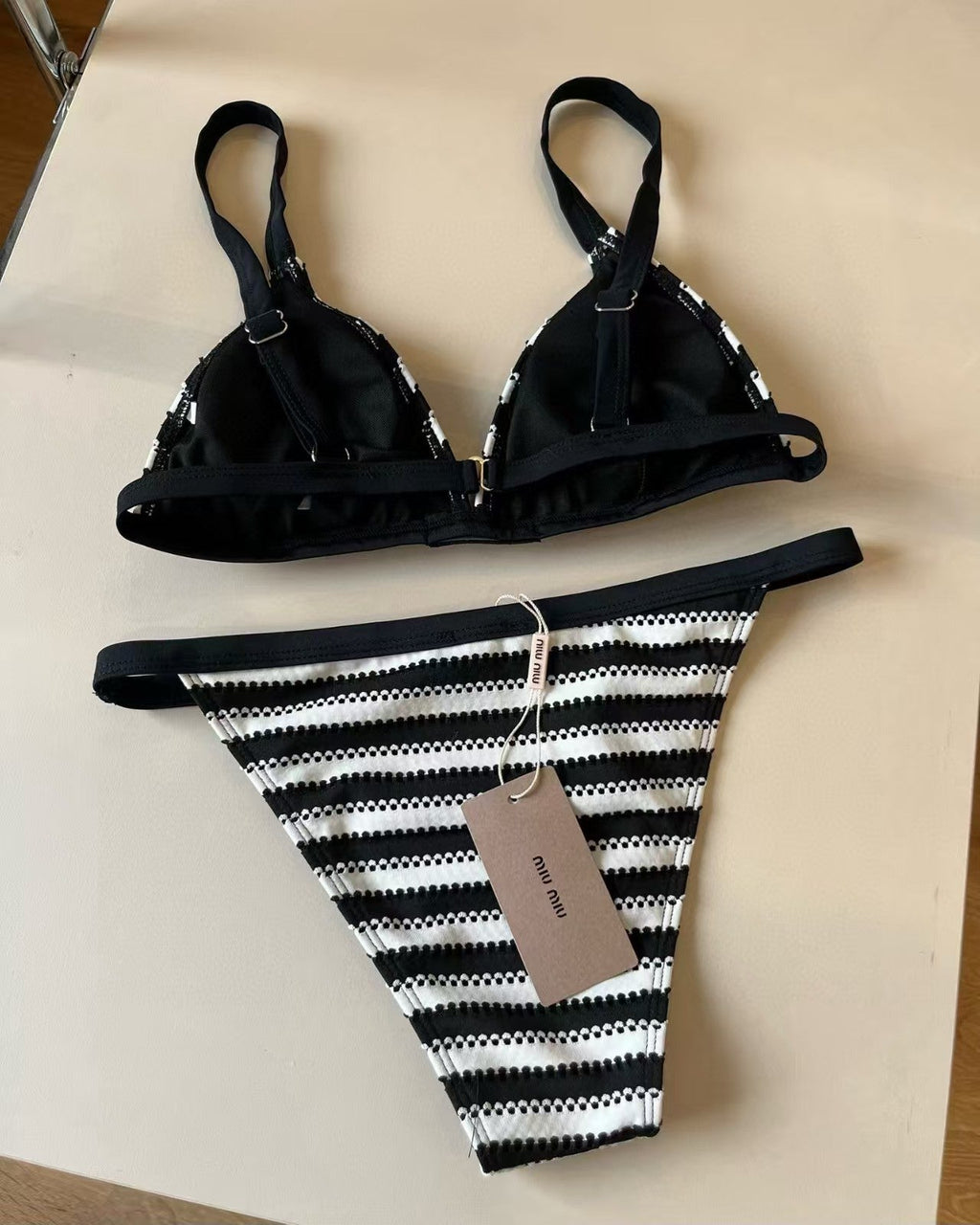 New striped split swimsuit