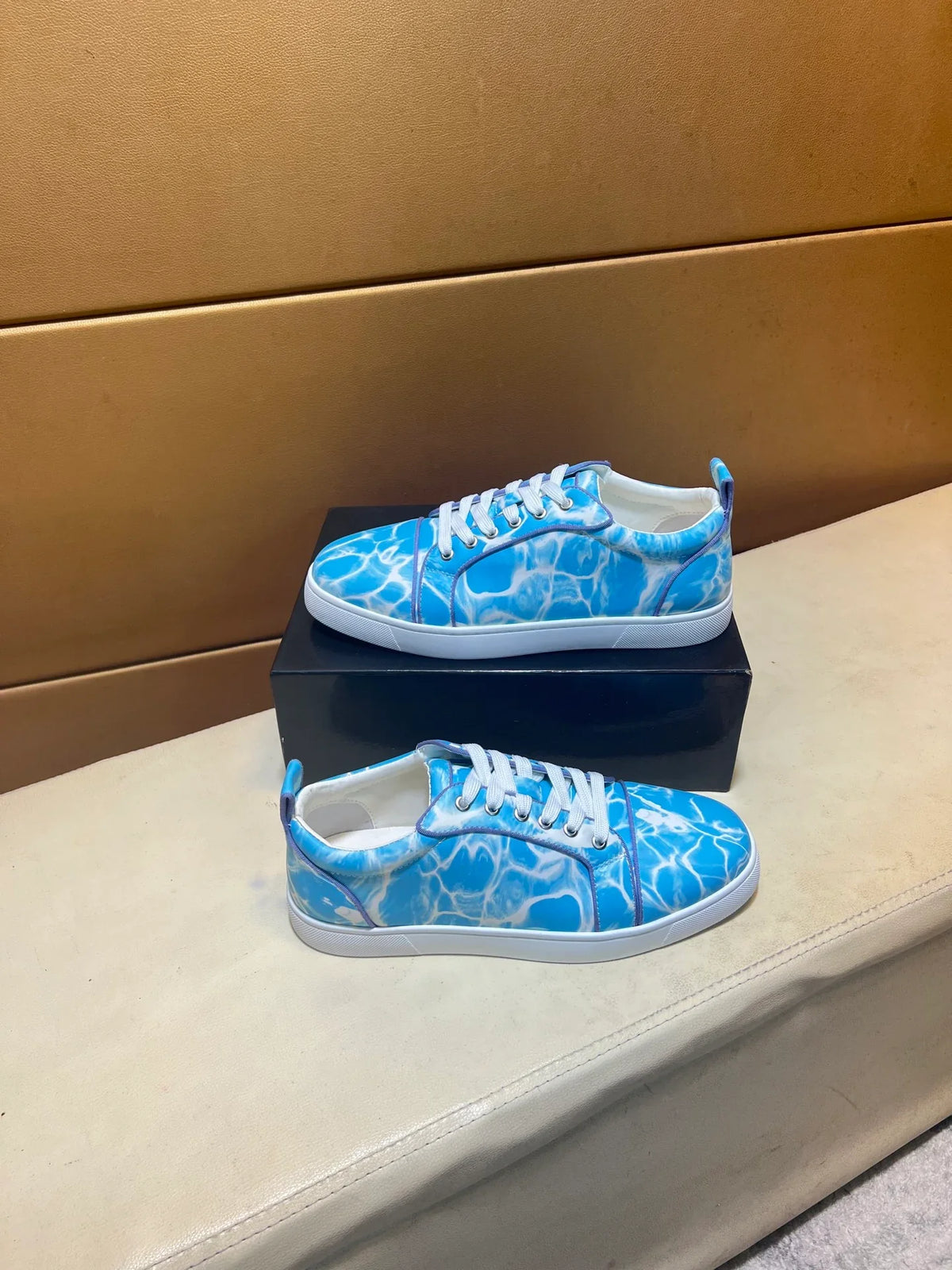 New men's shoes