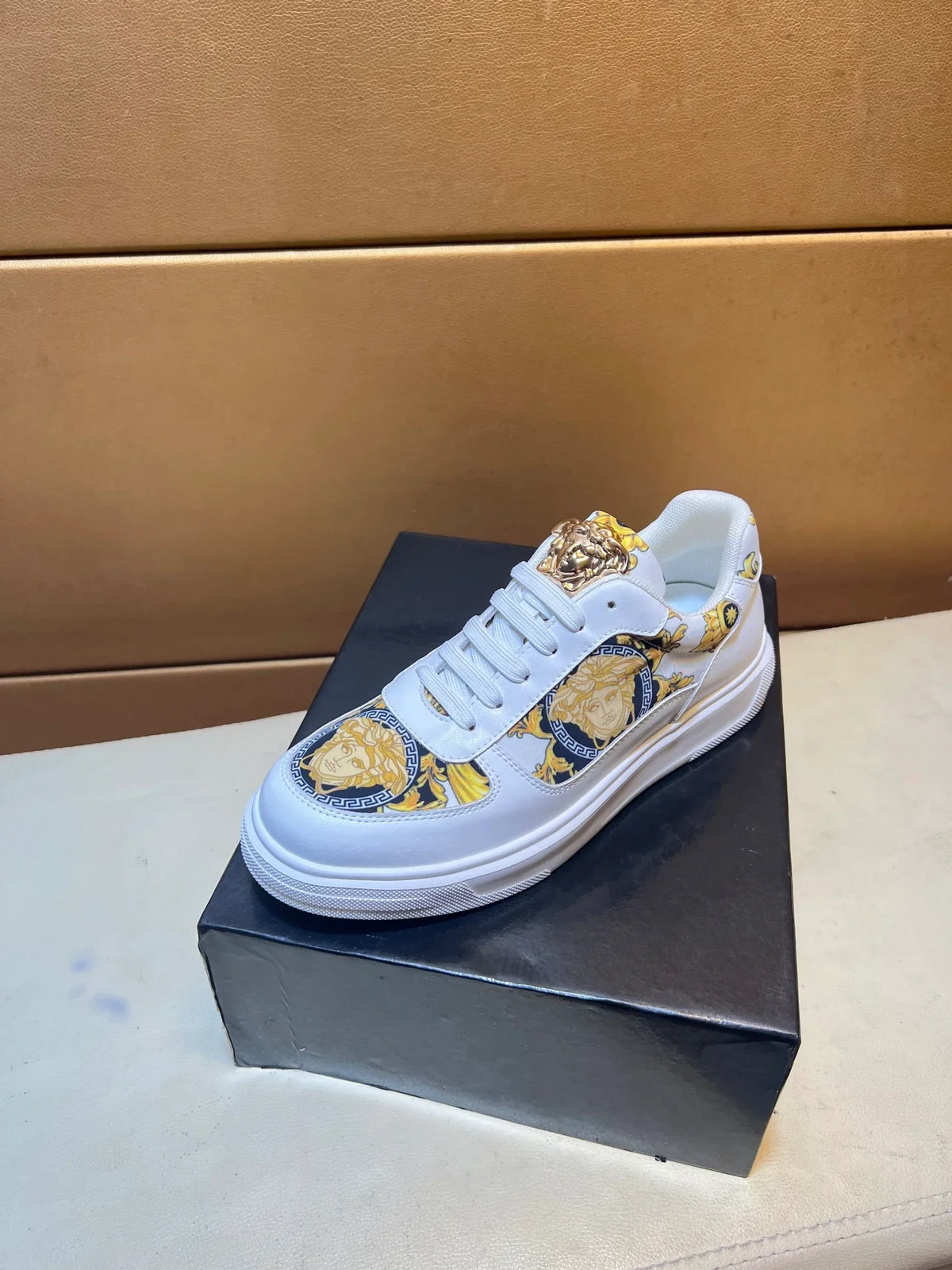 Novel and fashionable trendy shoes