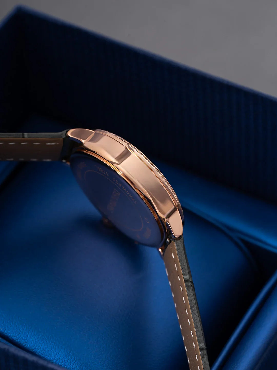 Fashion watch