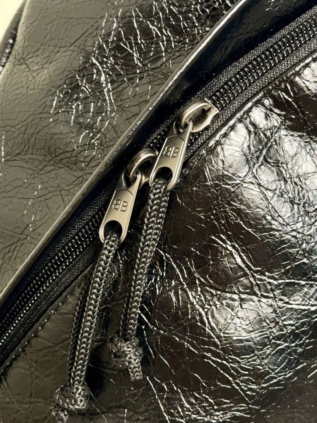 Explosive sheepskin backpack