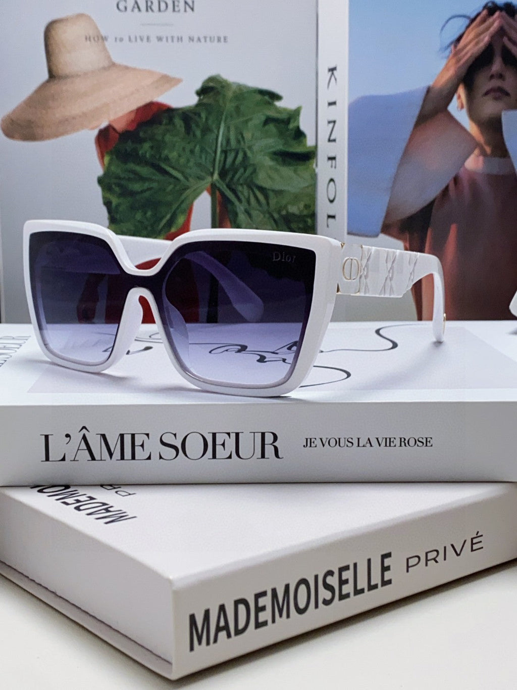Super Beautiful Geometric Lingge Mirror Legs Super Beautiful New Women's Sunglasses